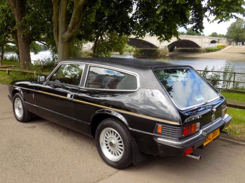 Reliant Scimitar GTE SE6a 2