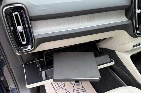 Volvo XC40 B4 INSCRIPTION MHEV 62