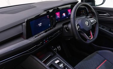 Volkswagen Golf GTI CLUBSPORT 45 TSI DSG 11