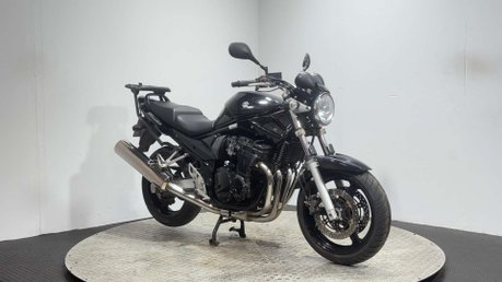 Suzuki Bandit 650 GSF 2006 9K GOOD LOOKING PROJECT BIKE / BARN FIND NAKED 650CC A2 3