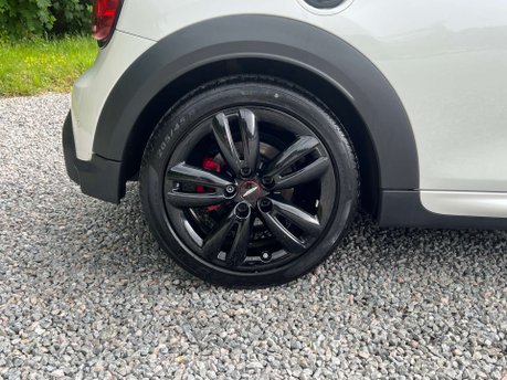 Mini Hatch 2.0 John Cooper Works Auto 3dr 13