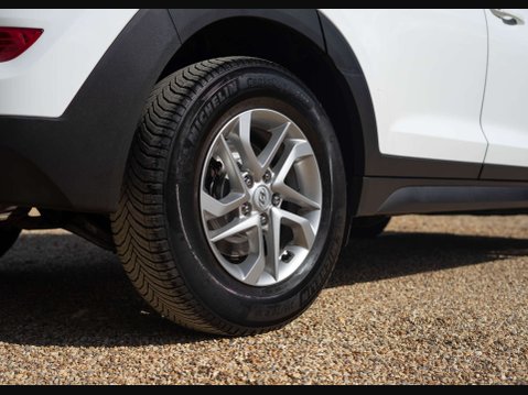 Hyundai TUCSON 1.6 Tucson S Blue Drive 2WD GDi 5dr 26