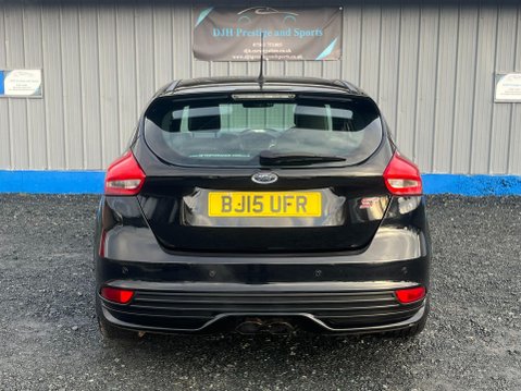 Ford Focus 2.0T EcoBoost ST-3 Euro 6 (s/s) 5dr 8