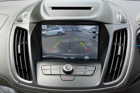 Ford Kuga VIGNALE TDCI AUTO - MILANO GRIGIO PAINT - PAN ROOF -APPEARANCE PACK 18