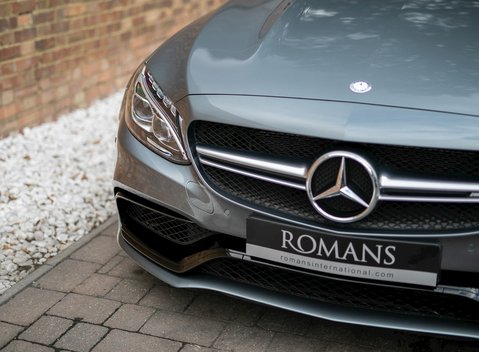 Mercedes-Benz C Class C63 S Coupe 22