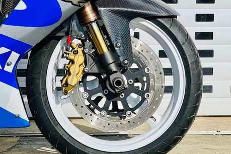 Suzuki GSX-R GSXR 1000 K1 15