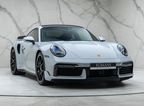 Porsche 911 Turbo S (992) 6