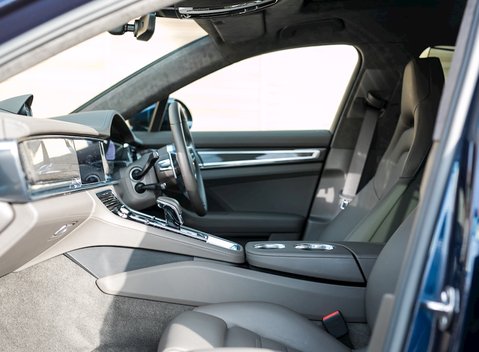 Porsche Panamera Turbo S E-Hybrid Executive 16