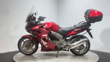 Honda CB 2010 GOOD RUNNING PROJECT BIKE SPARES OR REPAIR 1000CC 4