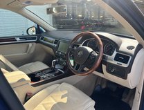 Volkswagen Touareg 3.0 TDI V6 BlueMotion Tech SE SUV 5dr Diesel Tiptronic 4WD Euro 6 (s/s) (26 36