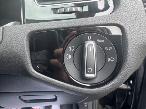 Volkswagen Golf GT EDITION TSI ACT BMT 40