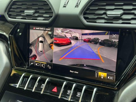 Lamborghini Urus 4.0 V8 BiTurbo SUV 5dr Petrol Auto 4WD Euro 6 (650 ps) 35