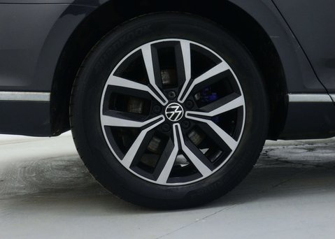 Volkswagen Passat 1.4 TSI 13kWh GTE Estate 5dr Petrol Plug-in Hybrid DSG Euro 6 (s/s) (218 ps 14