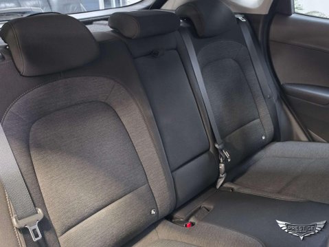 Hyundai KONA 64kWh Premium Auto 5dr (10.5kW Charger) 87