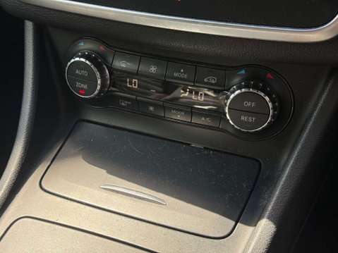 Mercedes-Benz GLA 2.1 GLA220 CDI AMG Line SUV 5dr Diesel 7G-DCT 4MATIC Euro 6 (s/s) (170 ps) 87