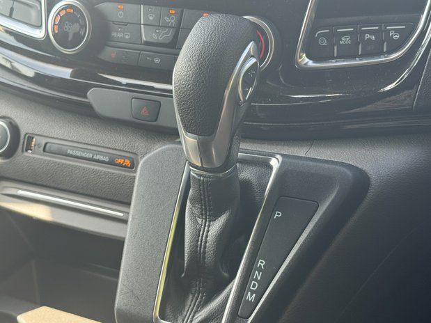 Ford Tourneo Custom Sport 320 Ecoblue Auto 26