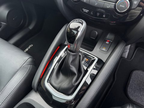 Nissan Qashqai DIG-T TEKNA DCT 18