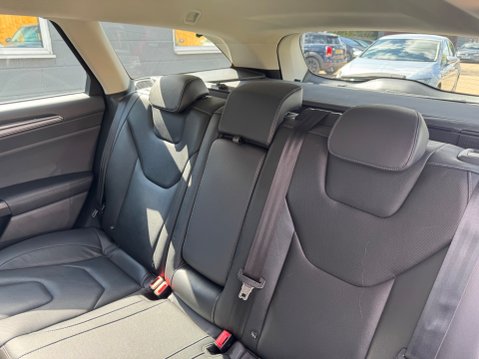 Ford Mondeo TITANIUM EDITION 17