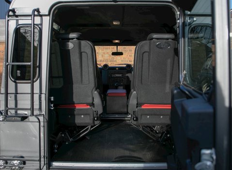 Land Rover Defender 90 TD XS Station Wagon 34