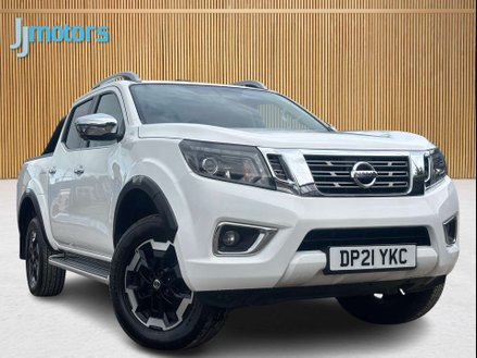 Nissan Navara 2.3 dCi Tekna Pickup Double Cab 4dr Diesel Manual 4WD Euro 6 (s/s) (190 ps)