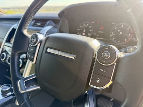 Land Rover Discovery TD6 HSE LUXURY 18