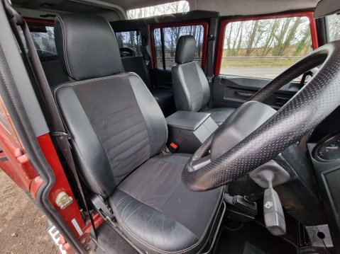 Land Rover Defender 110 TD5 XS STATION WAGON 18