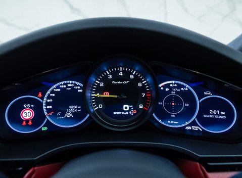 Porsche Cayenne TURBO GT 21