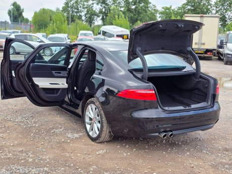 Jaguar XF 2.0d R-Sport Saloon 4dr Diesel Auto Euro 6 (s/s) (180 ps) 34