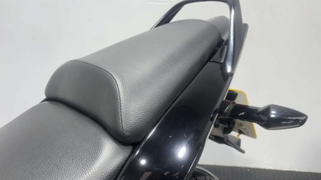 Honda CBF125 CBF125 2012 ONLY 5K MOT SERVICED ICONIC LEARNER BIKE 125CC 27