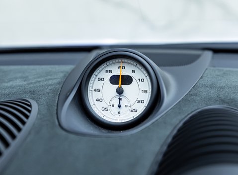 Porsche 718 Spyder RS 30