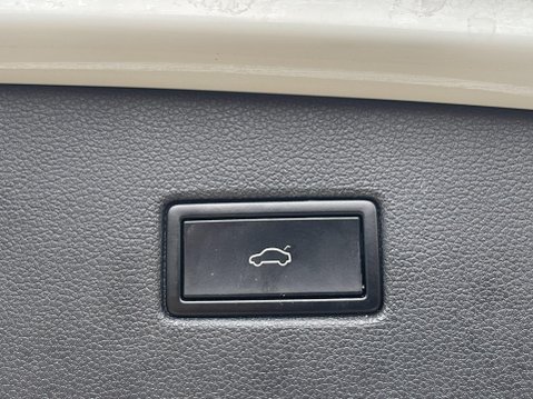 Volkswagen Tiguan 2.0 TDI SEL SUV 5dr Diesel DSG Euro 6 (s/s) (150 ps) 34