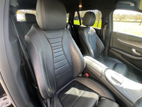 Mercedes-Benz E Class E 200 AMG LINE MHEV 32