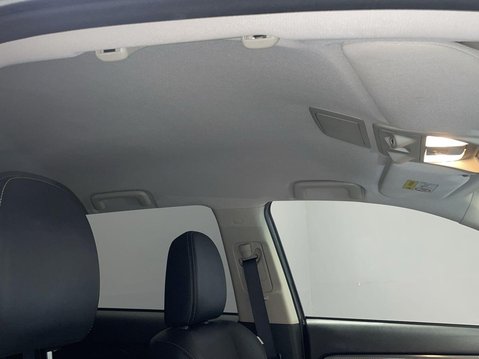 Mitsubishi Outlander 2.0 MIVEC Exceed SUV 5dr Petrol CVT 4WD Euro 6 (s/s) (150 ps) Parking Senso 18