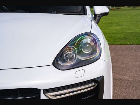 Porsche Cayenne 5