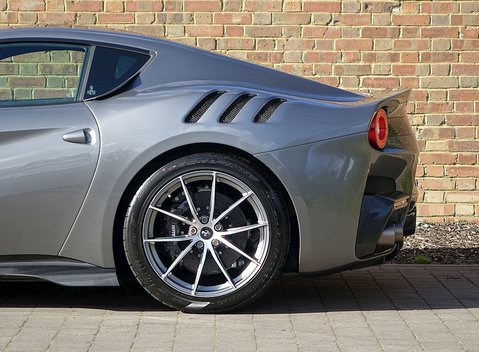 Ferrari F12 TDF 13