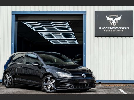 Volkswagen Golf 2.0 Golf R TSi Semi-Auto 4WD 3dr