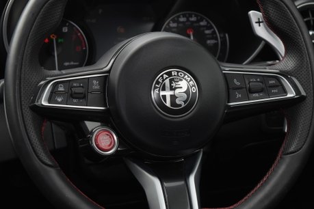 Alfa Romeo Giulia V6 BITURBO QUADRIFOGLIO 31