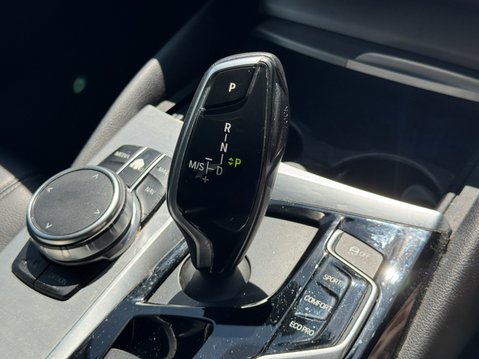 BMW 5 Series (Sold) 530d 3.0 SE Saloon 4dr Diesel Auto xDrive Euro 6 (s/s) (265 ps) 25