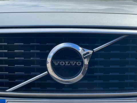 Volvo V90 2.0 D5 PowerPulse R-Design Pro Estate 5dr Diesel Auto AWD Euro 6 (235 ps) 4