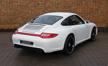 Porsche 911 (997) Carrera 4 GTS 2