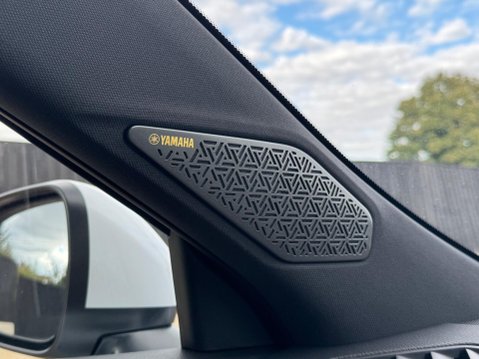 Mitsubishi Outlander 2.4 22.7kWh Diamond CVT 4WD Euro 6 (s/s) 5dr 49