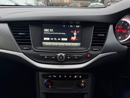 Vauxhall Astra BUSINESS EDITION NAV 11