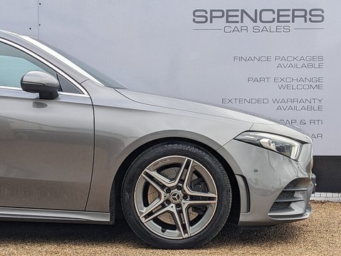 Mercedes-Benz A Class A 250 AMG LINE PREMIUM 11
