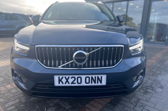 Volvo XC40 2.0 T4 INSCRIPTION PRO AUTO PETROL 9