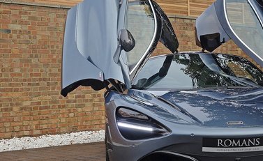 McLaren 720S Luxury 4