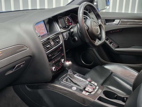 Audi RS4 4.2 FSI V8 Estate 5dr Petrol S Tronic quattro Euro 5 (450 ps) 4