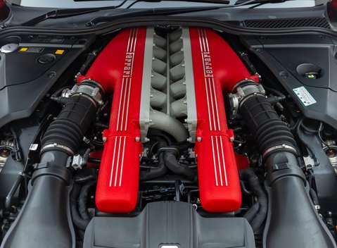 Ferrari F12 Berlinetta 38