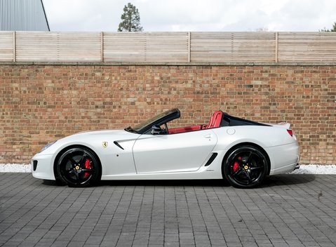 Ferrari 599 Aperta 18