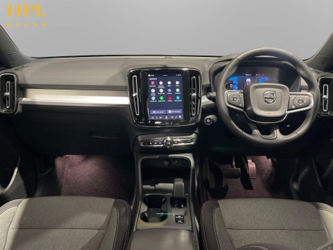 Volvo XC40 2.0 B3 MHEV Core SUV 5dr Petrol Hybrid DCT Auto Euro 6 (s/s) (163 ps) 19