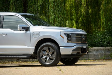 Ford Lightning Lariat Electric 7